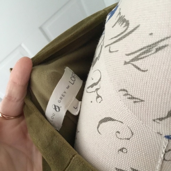 LOU & GREY FOR LOFT OLIVE VELOUR CREWNECK - Picture 4 of 4